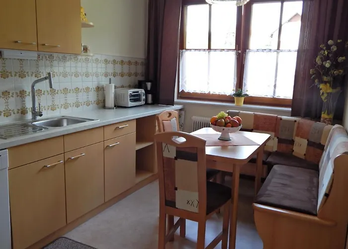 Haus Lindenhofer Apartamento *